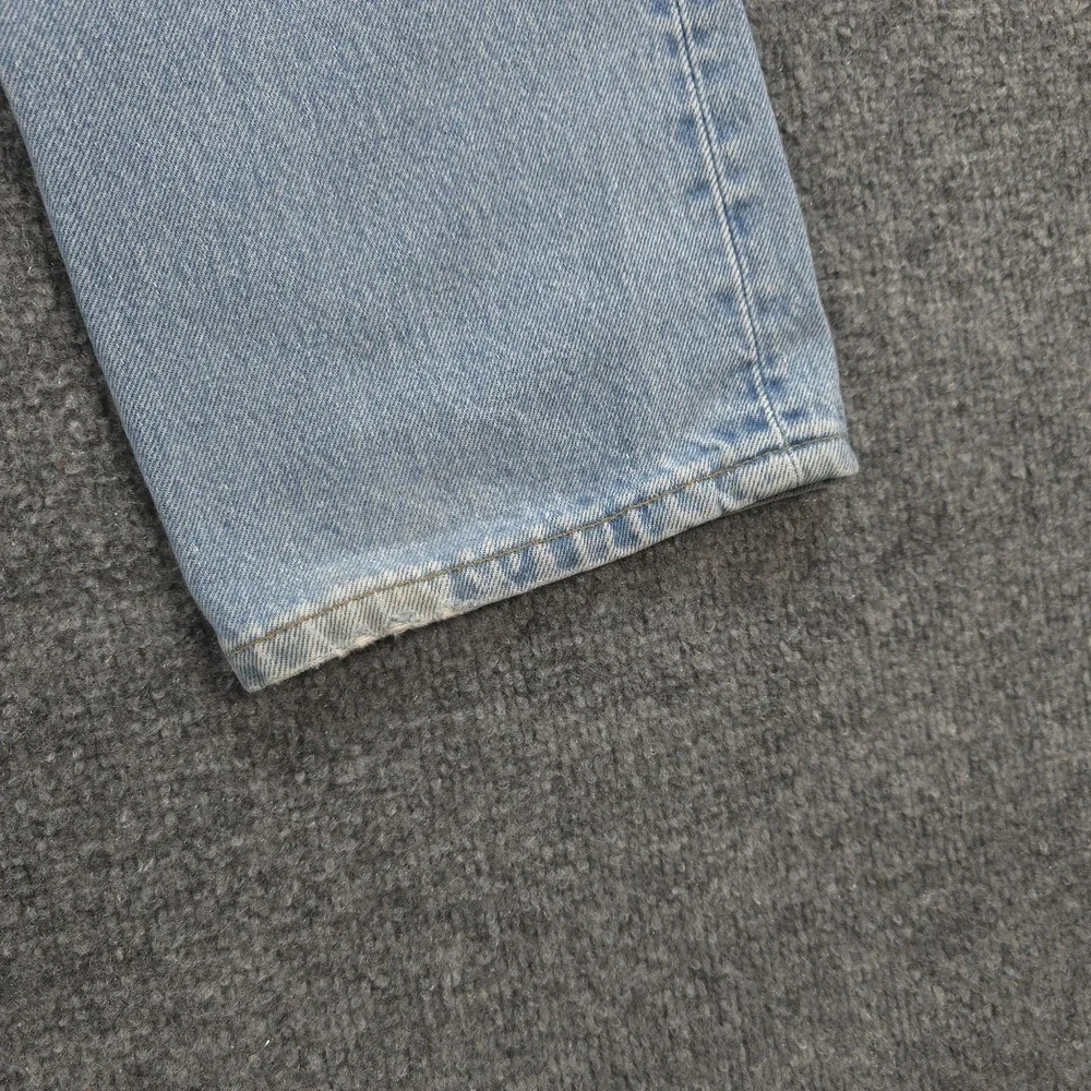 Vintage Levis Jeans Mens 32x32 Light Blue Denim 501 Button Fly Made USA 90s